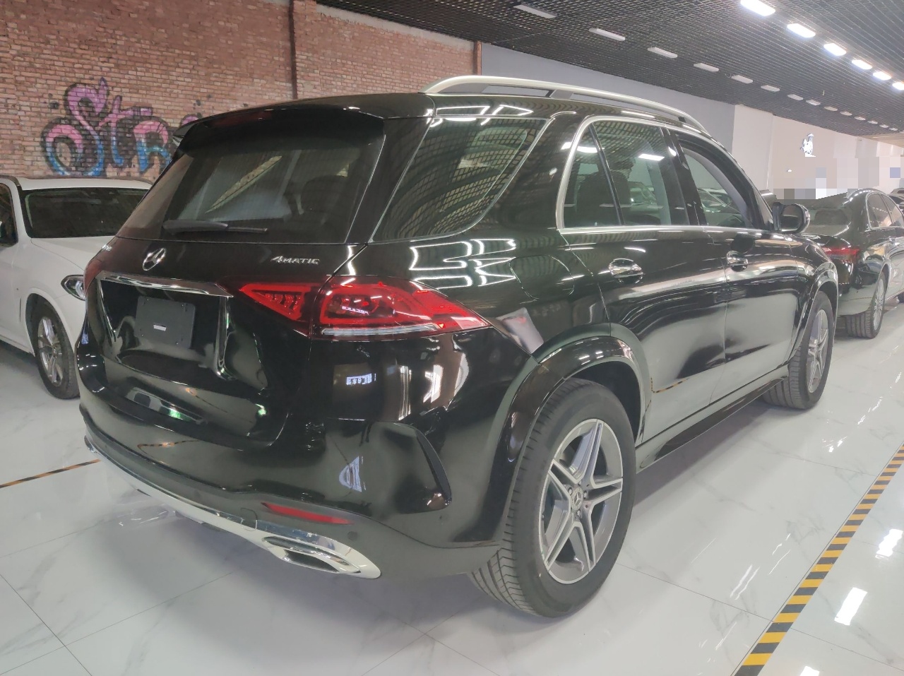 奔驰GLE级 2023款 GLE 450 4MATIC 时尚型(进口)