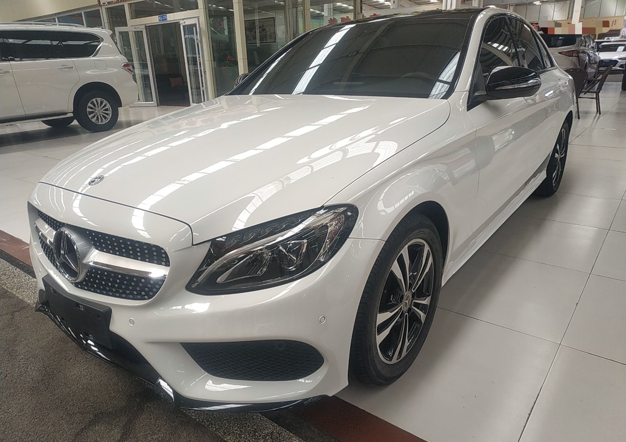 奔驰C级 2017款 改款 C 200 运动版