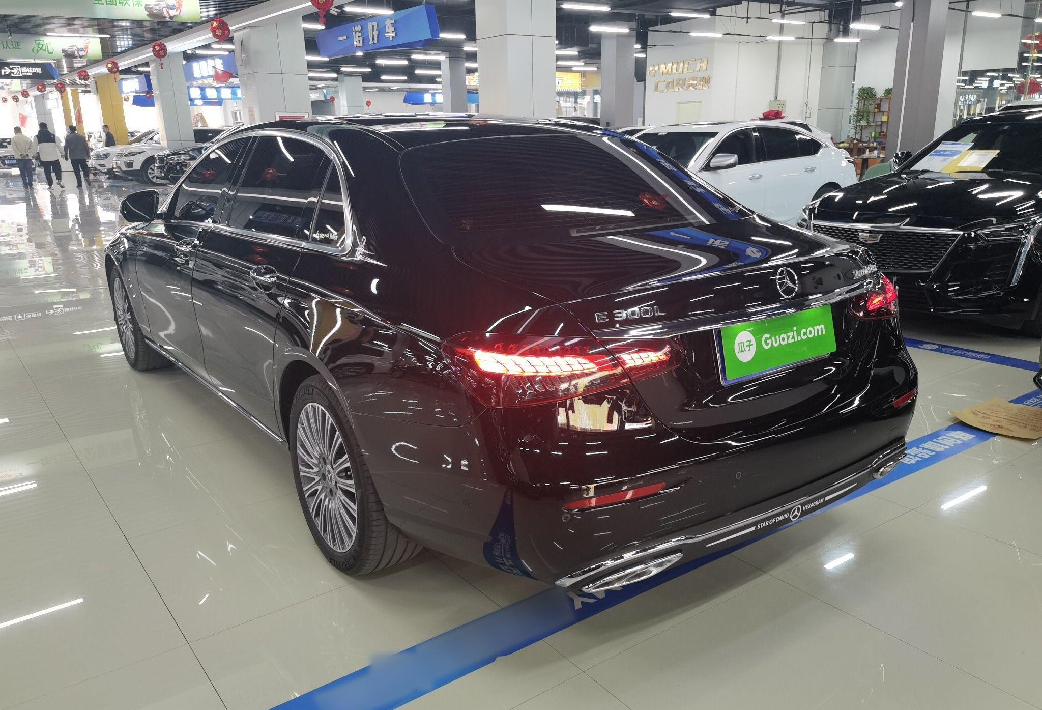 奔驰E级 2022款 改款 E 300 L 豪华型