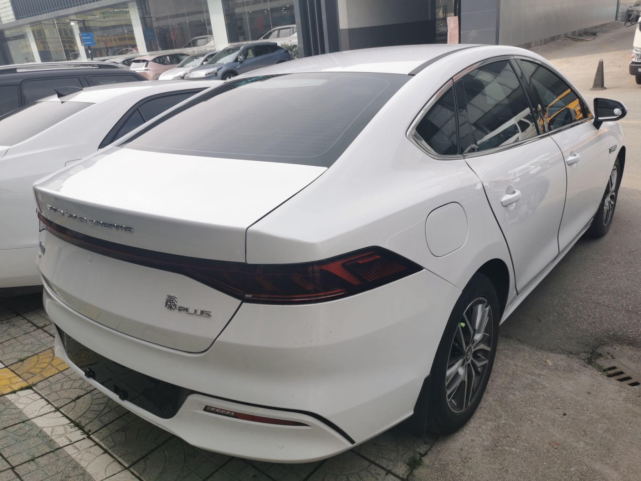 比亚迪 秦PLUS 2021款 EV 500KM 豪华型