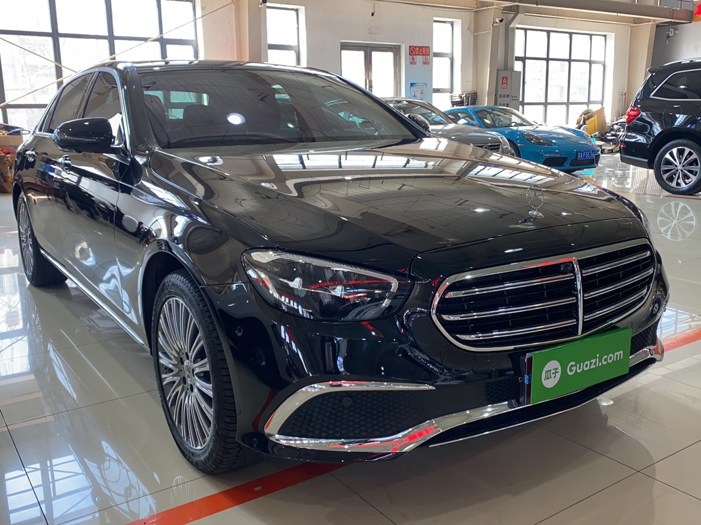 奔驰E级 2023款 E 300 L 时尚型