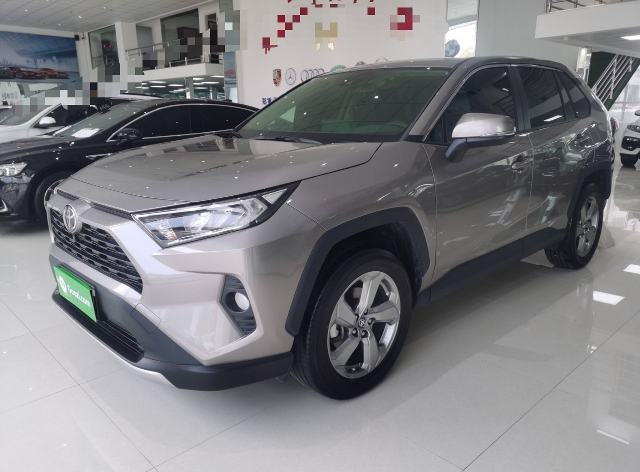 丰田 RAV4 2021款 2.0L CVT两驱风尚版