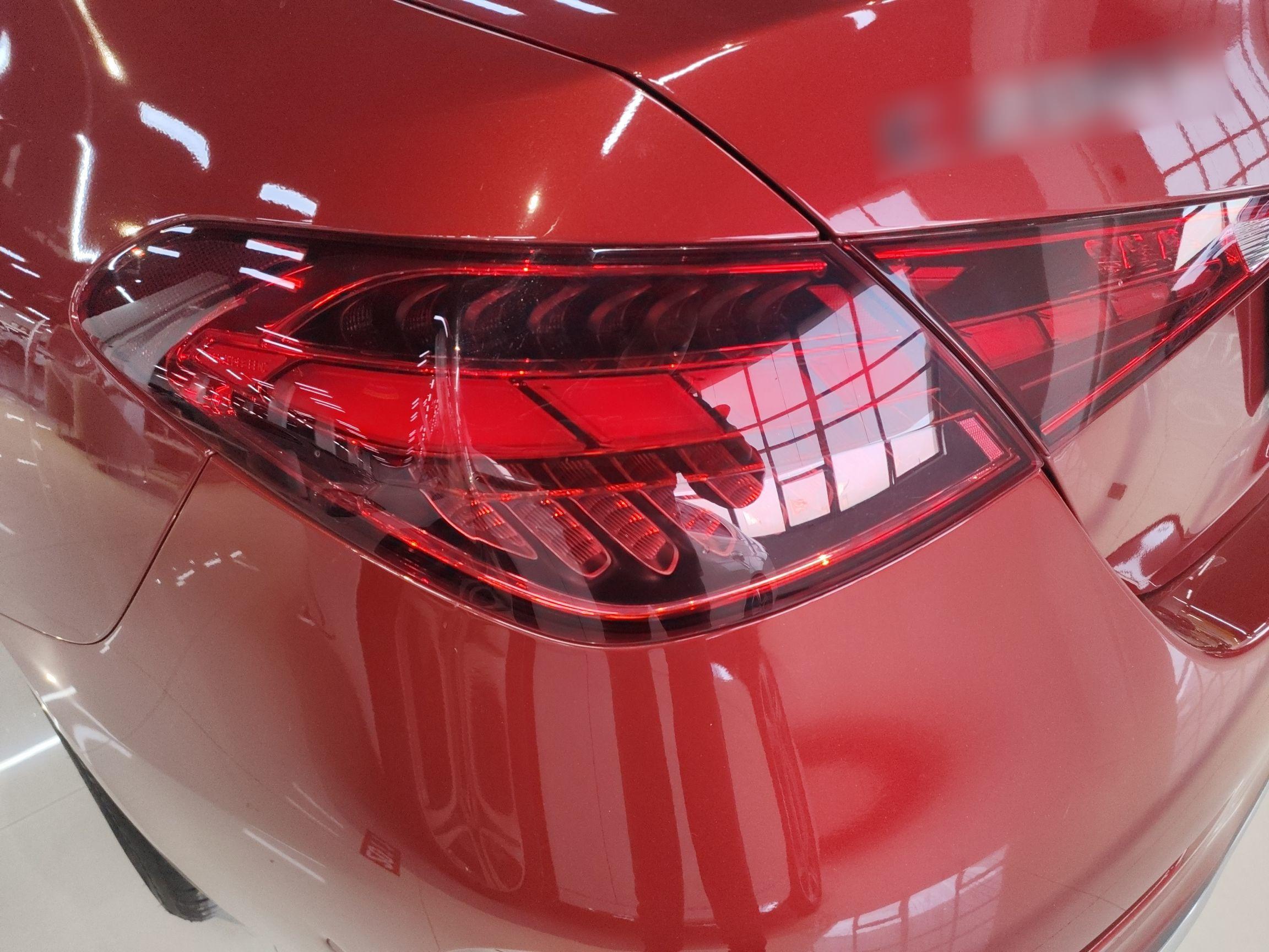 奔驰C级 2022款 C 200 L 运动版