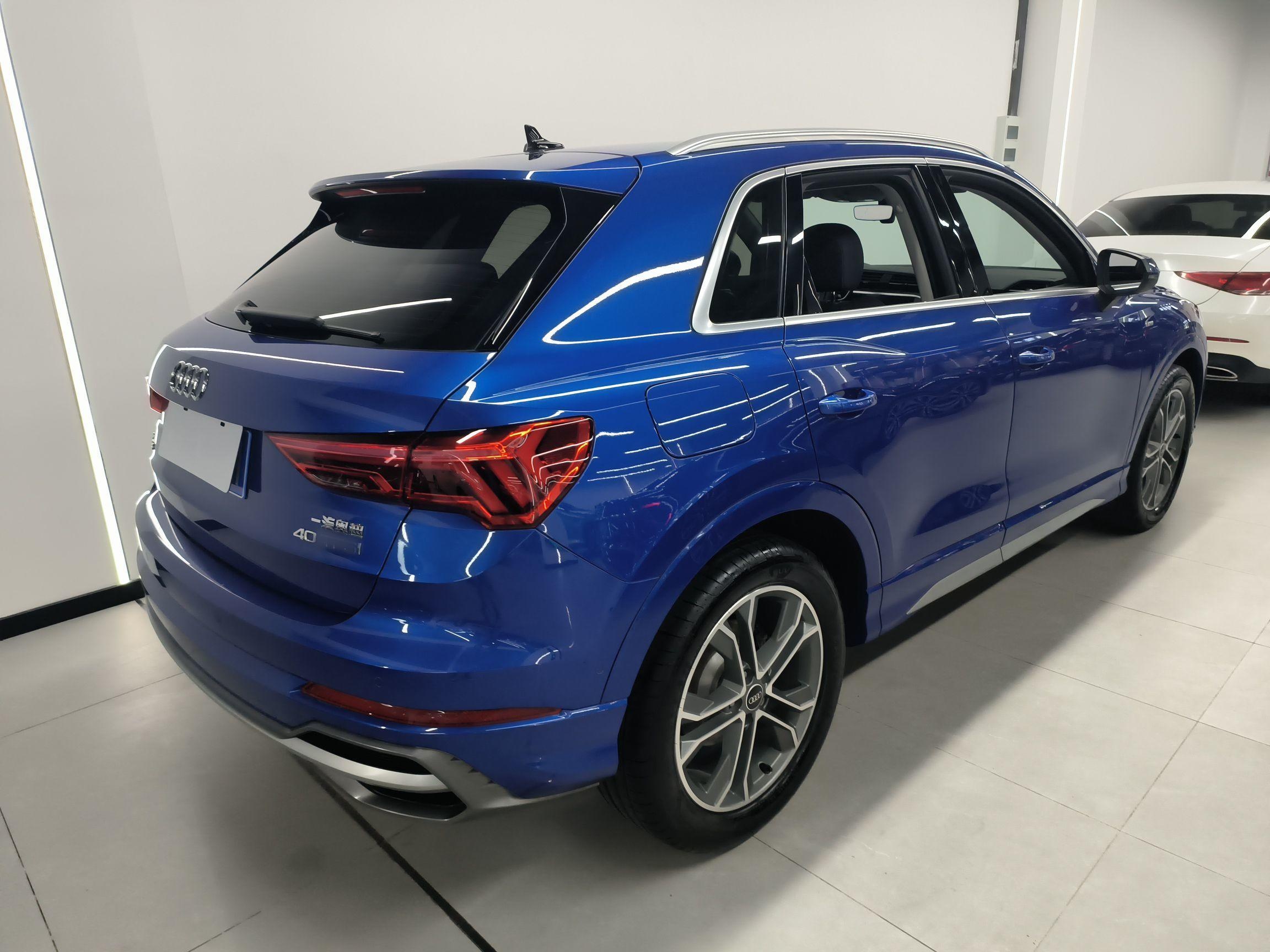 奥迪Q3 2022款 40 TFSI 时尚动感型