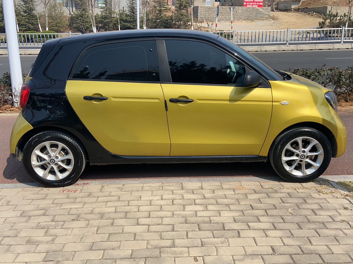 smart forfour 2016款 1.0L 52千瓦灵动版