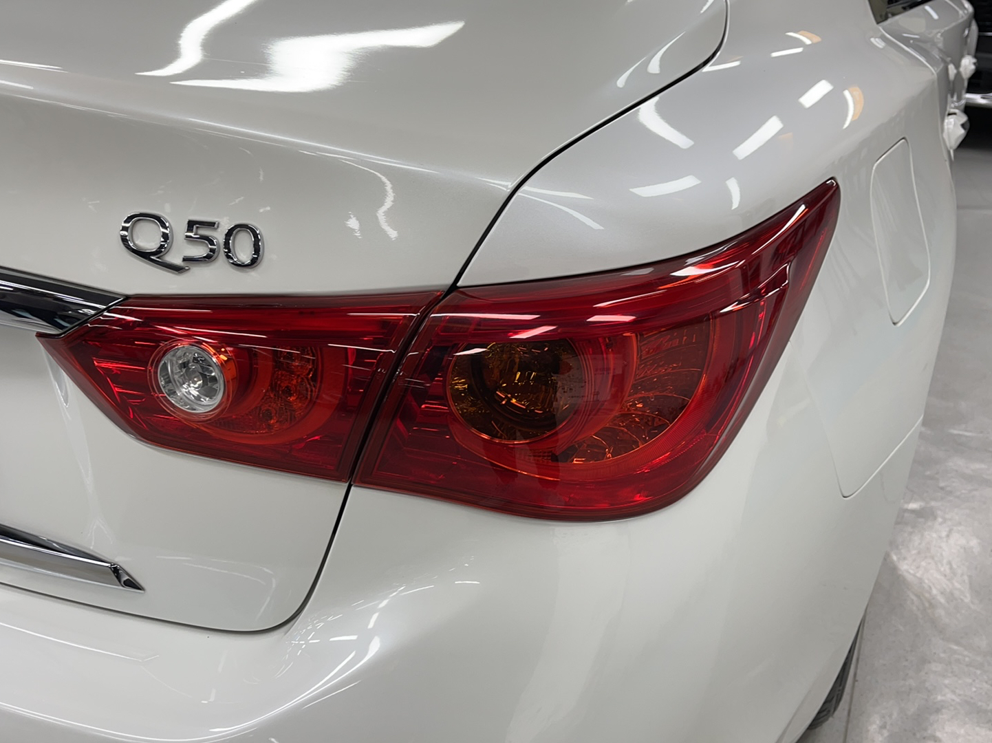 英菲尼迪Q50L 2015款 2.0T 悦享版