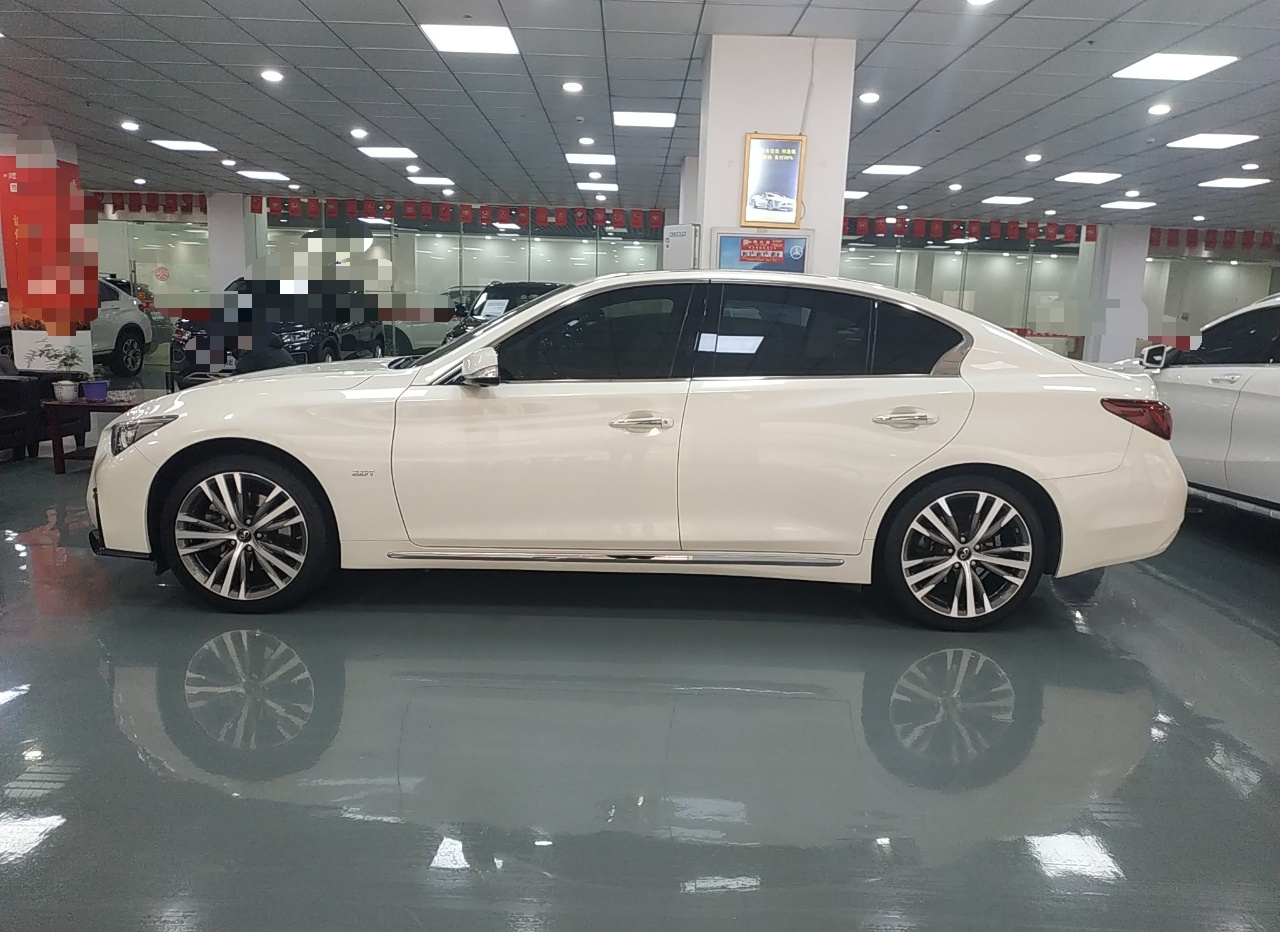 英菲尼迪Q50L 2019款 2.0T 30周年限量版