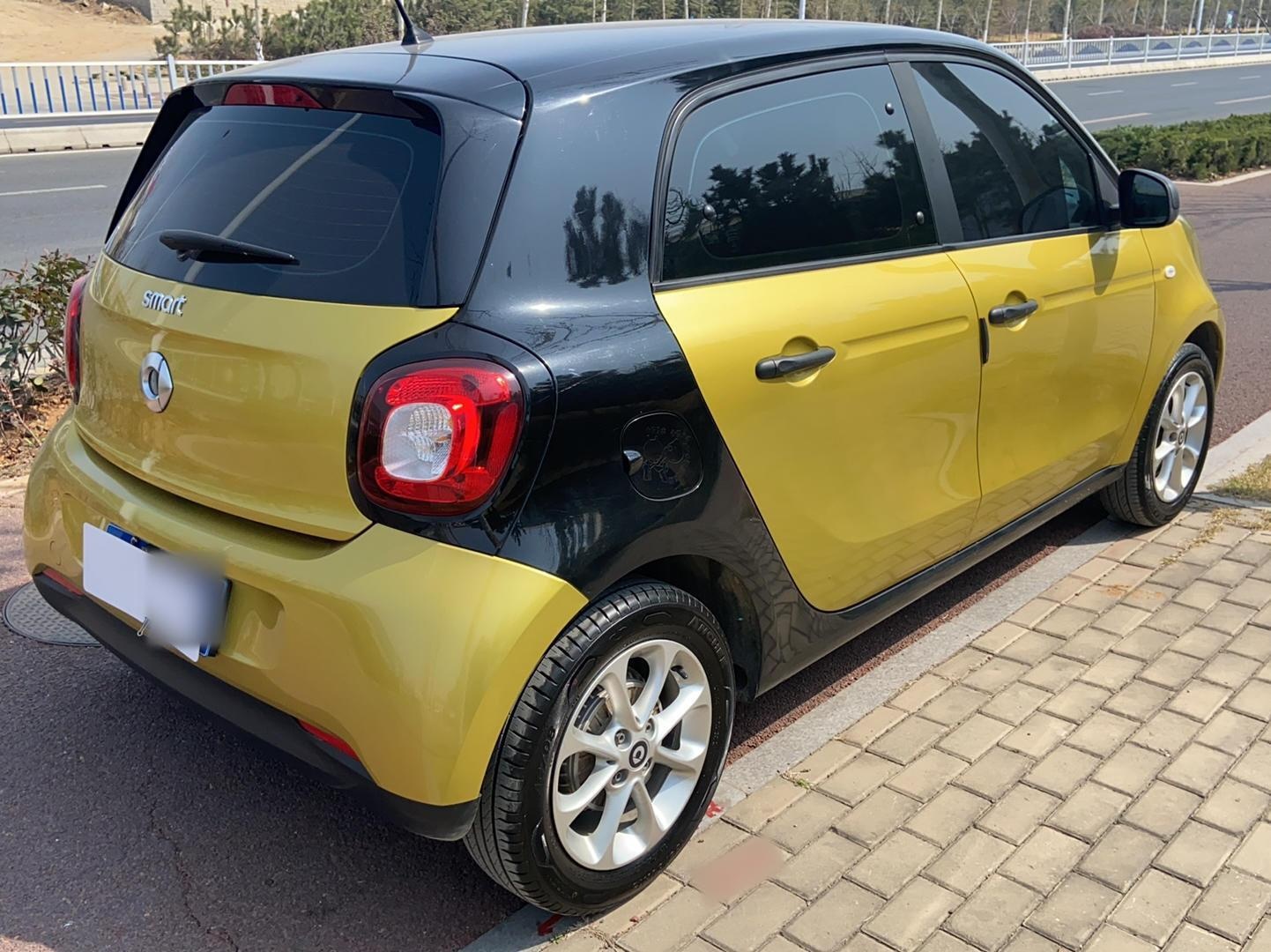 smart forfour 2016款 1.0L 52千瓦灵动版