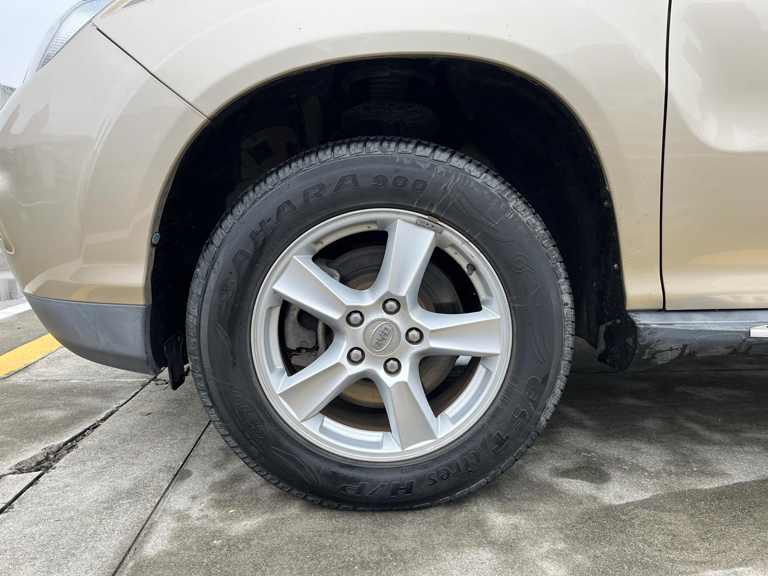 比亚迪S6 2014款 2.4L 自动尊贵型 5座