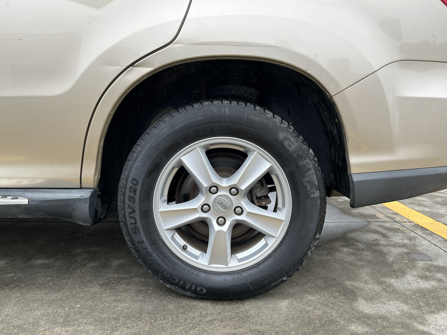 比亚迪S6 2014款 2.4L 自动尊贵型 5座