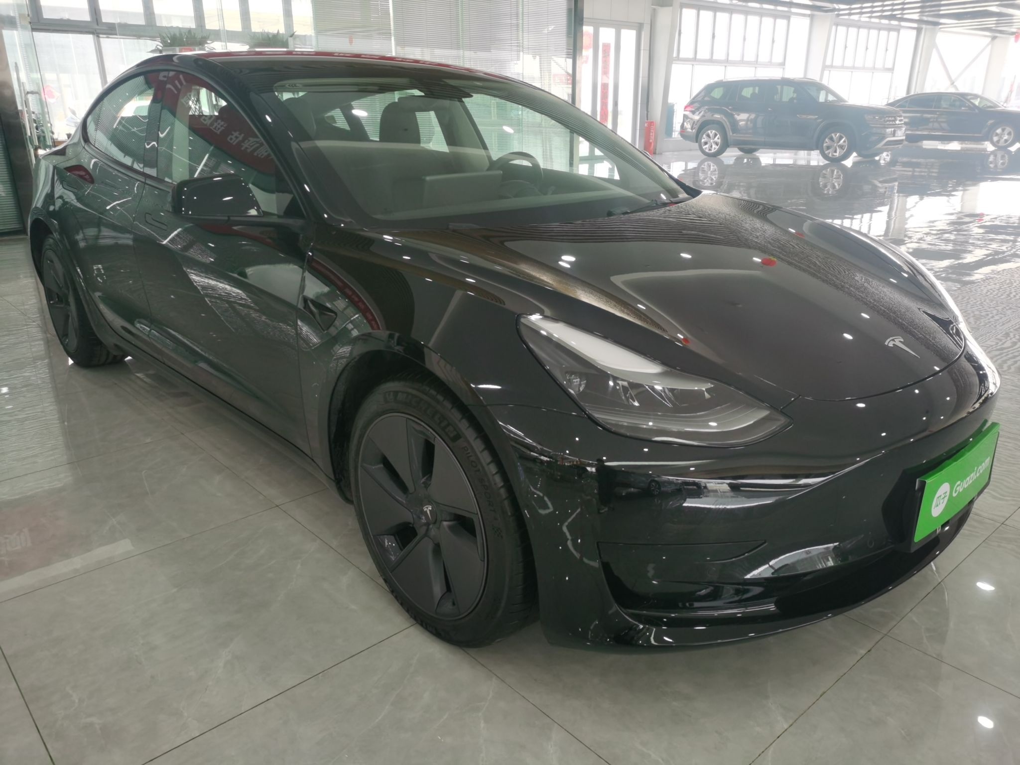 特斯拉 Model 3 2021款 标准续航后驱升级版 3D6