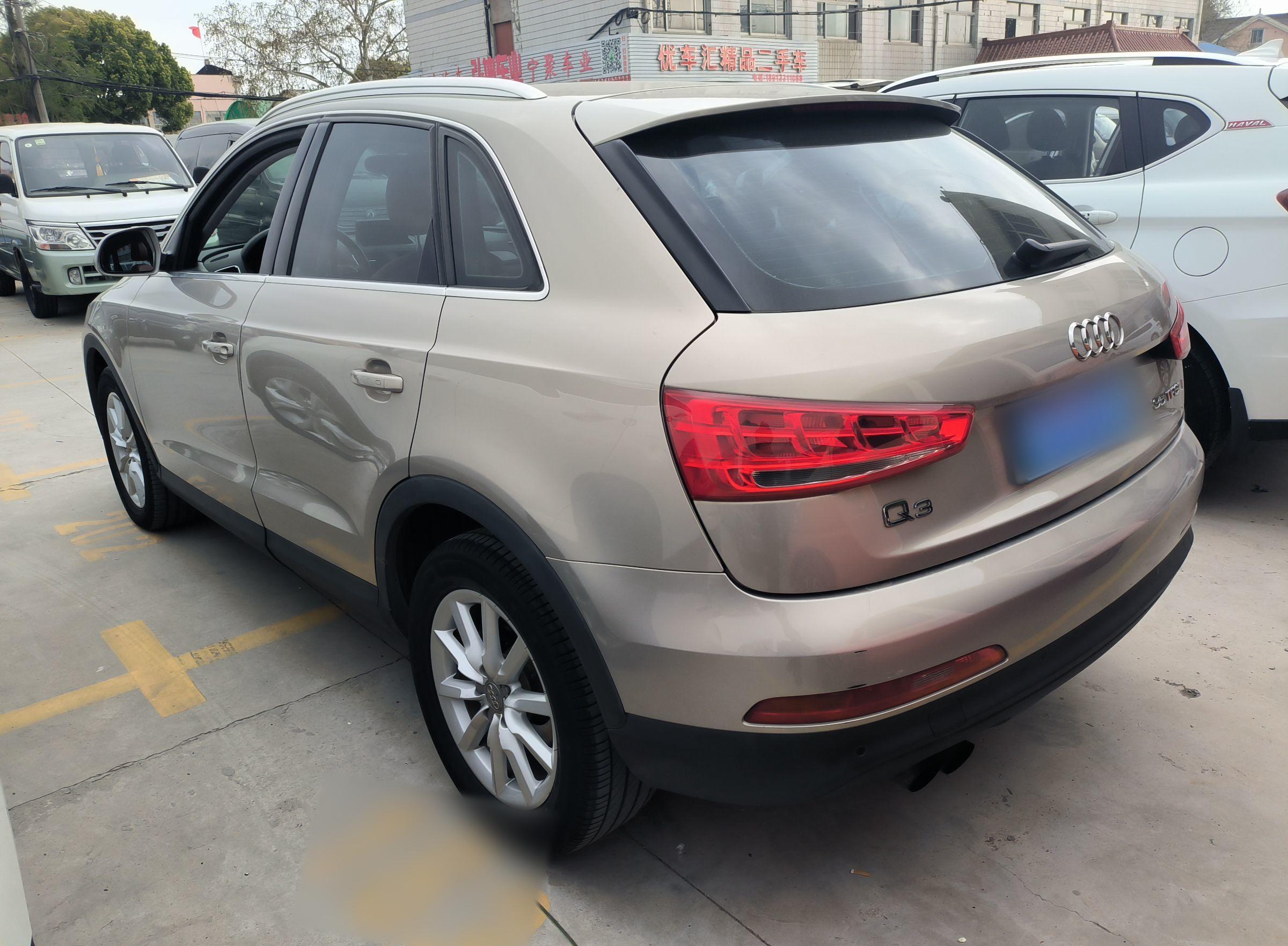 奥迪Q3 2015款 35 TFSI 进取型