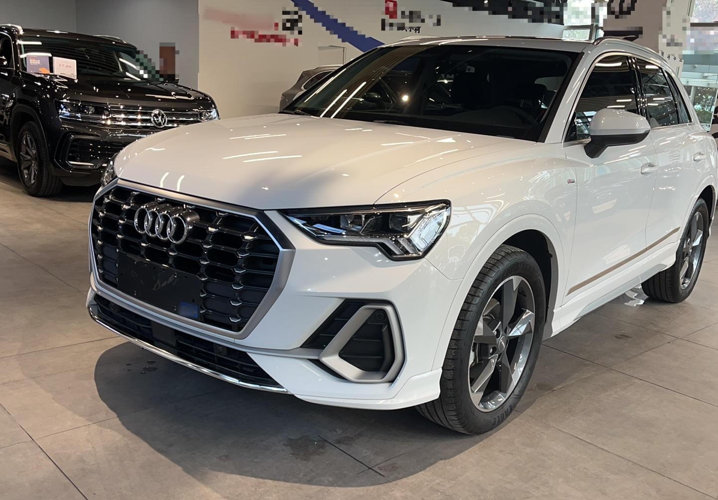 奥迪Q3 2020款 35 TFSI 时尚动感型