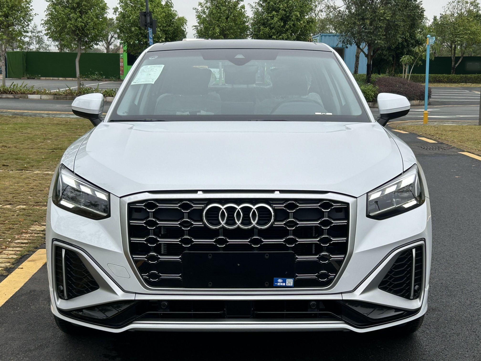 奥迪Q2L 2022款 35 TFSI 进取动感型