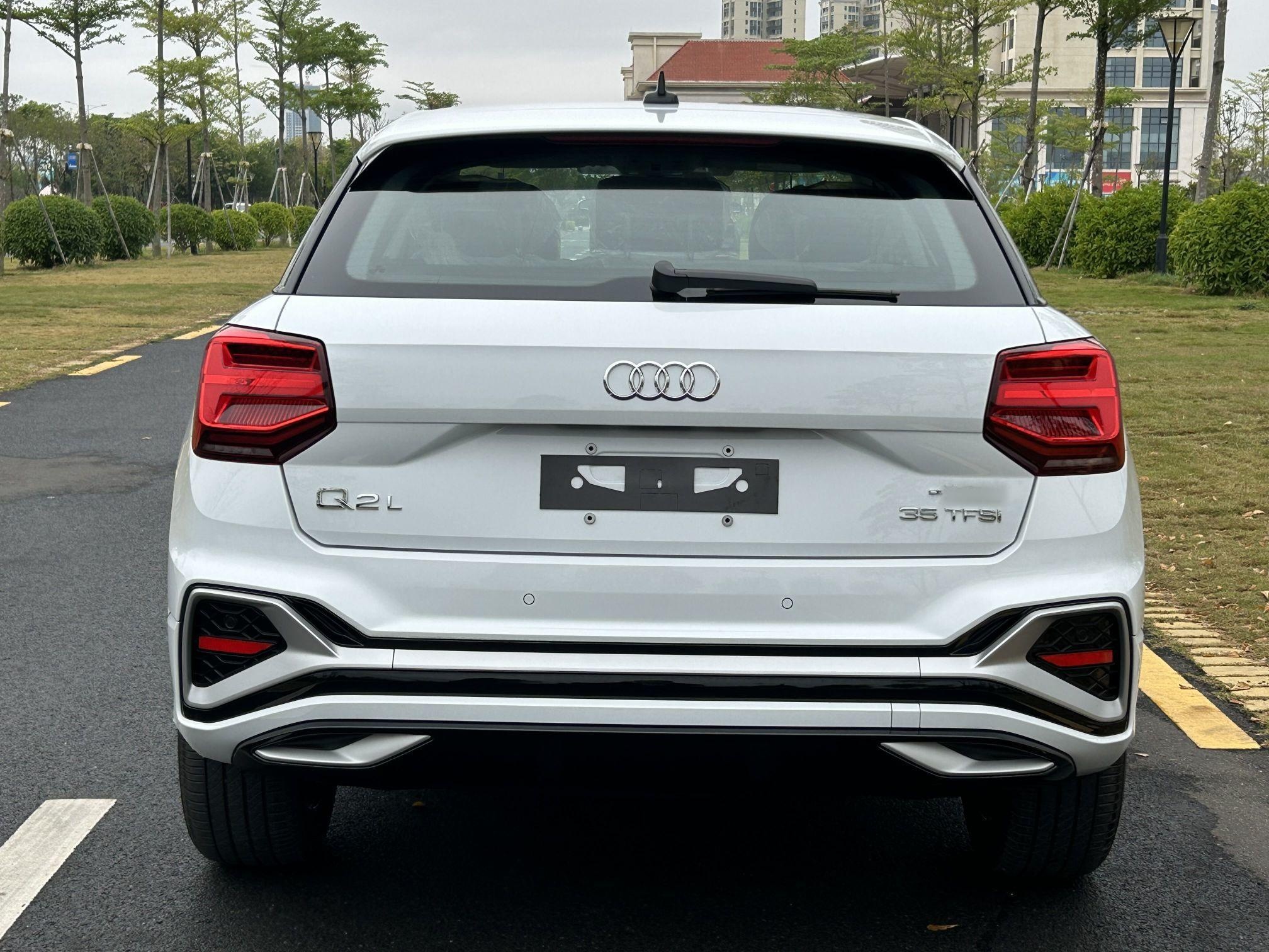 奥迪Q2L 2022款 35 TFSI 进取动感型