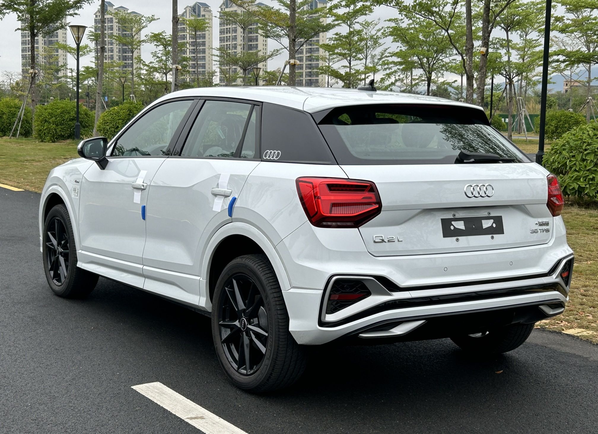 奥迪Q2L 2022款 35 TFSI 进取动感型