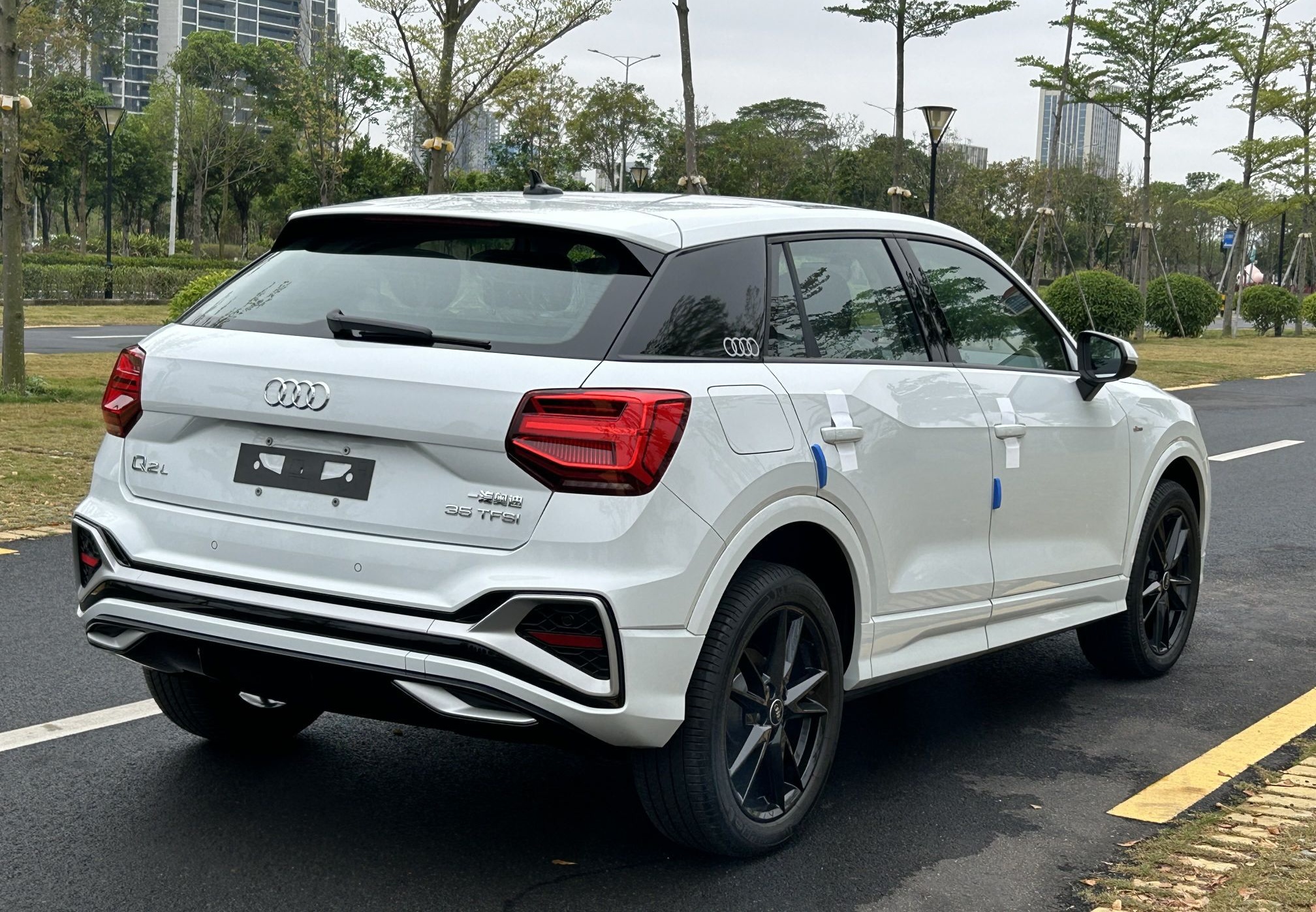 奥迪Q2L 2022款 35 TFSI 进取动感型