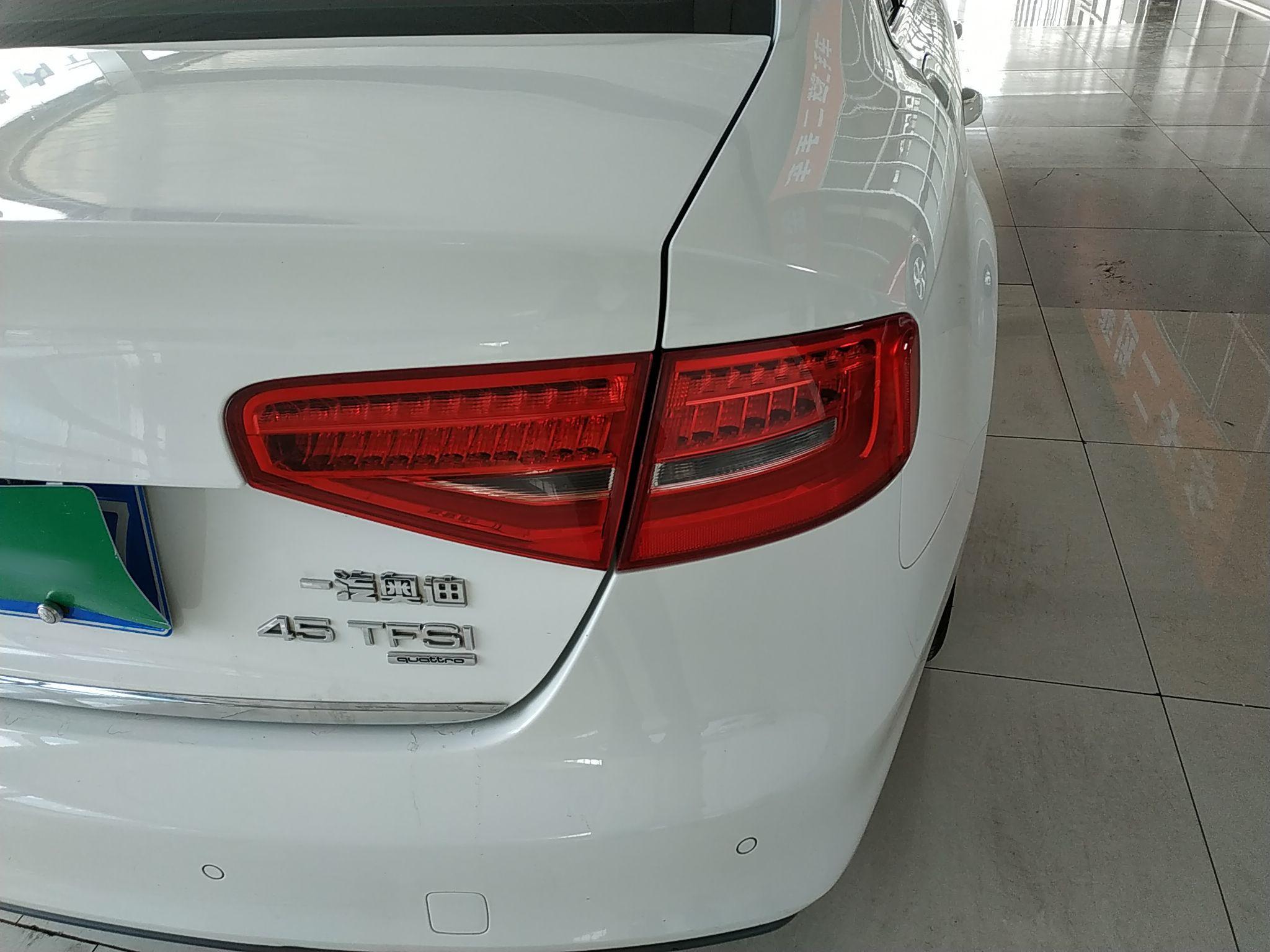 奥迪A4L 2015款 45 TFSI quattro个性运动型