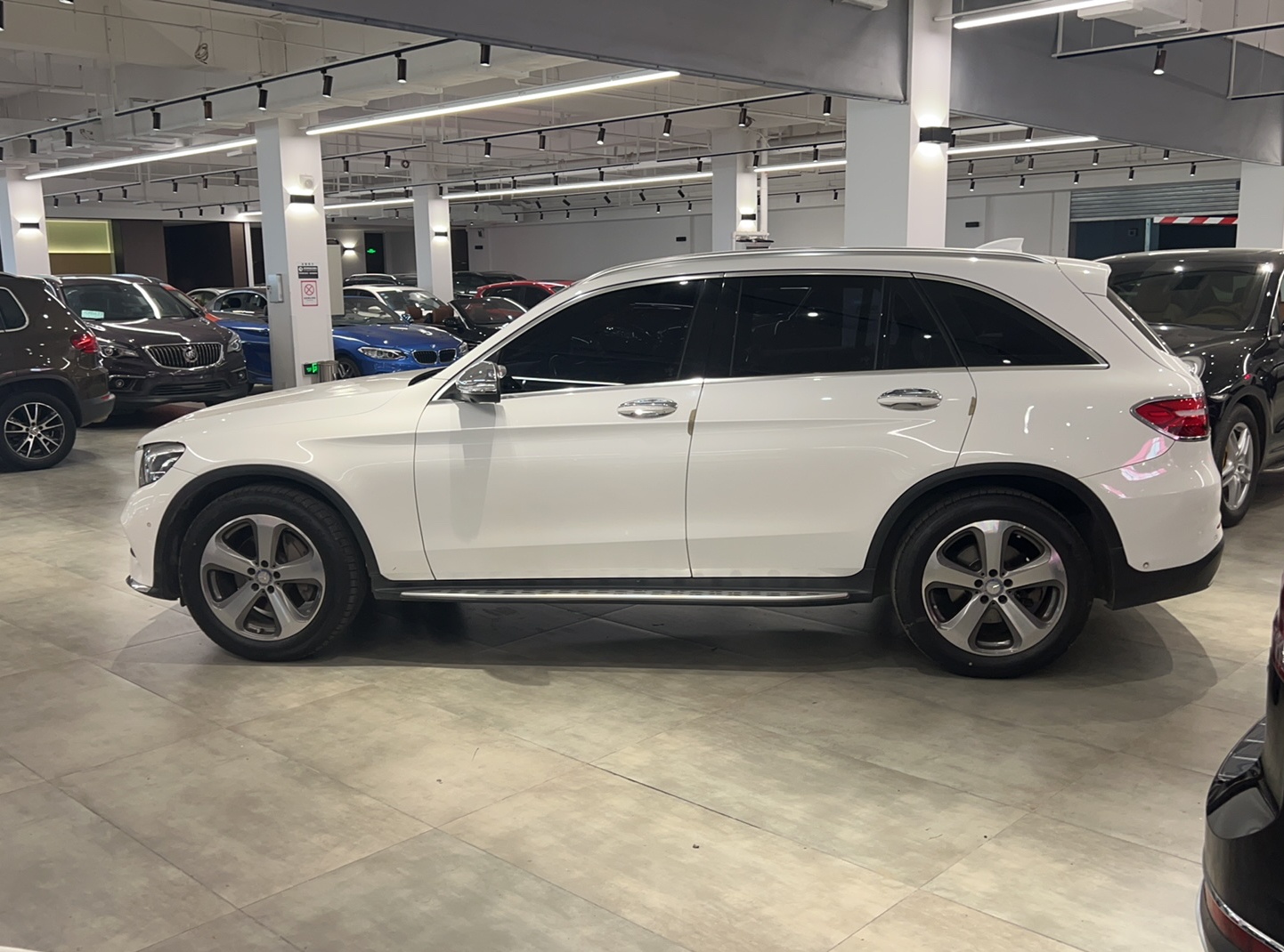 奔驰GLC级 2017款 GLC 260 4MATIC 豪华型