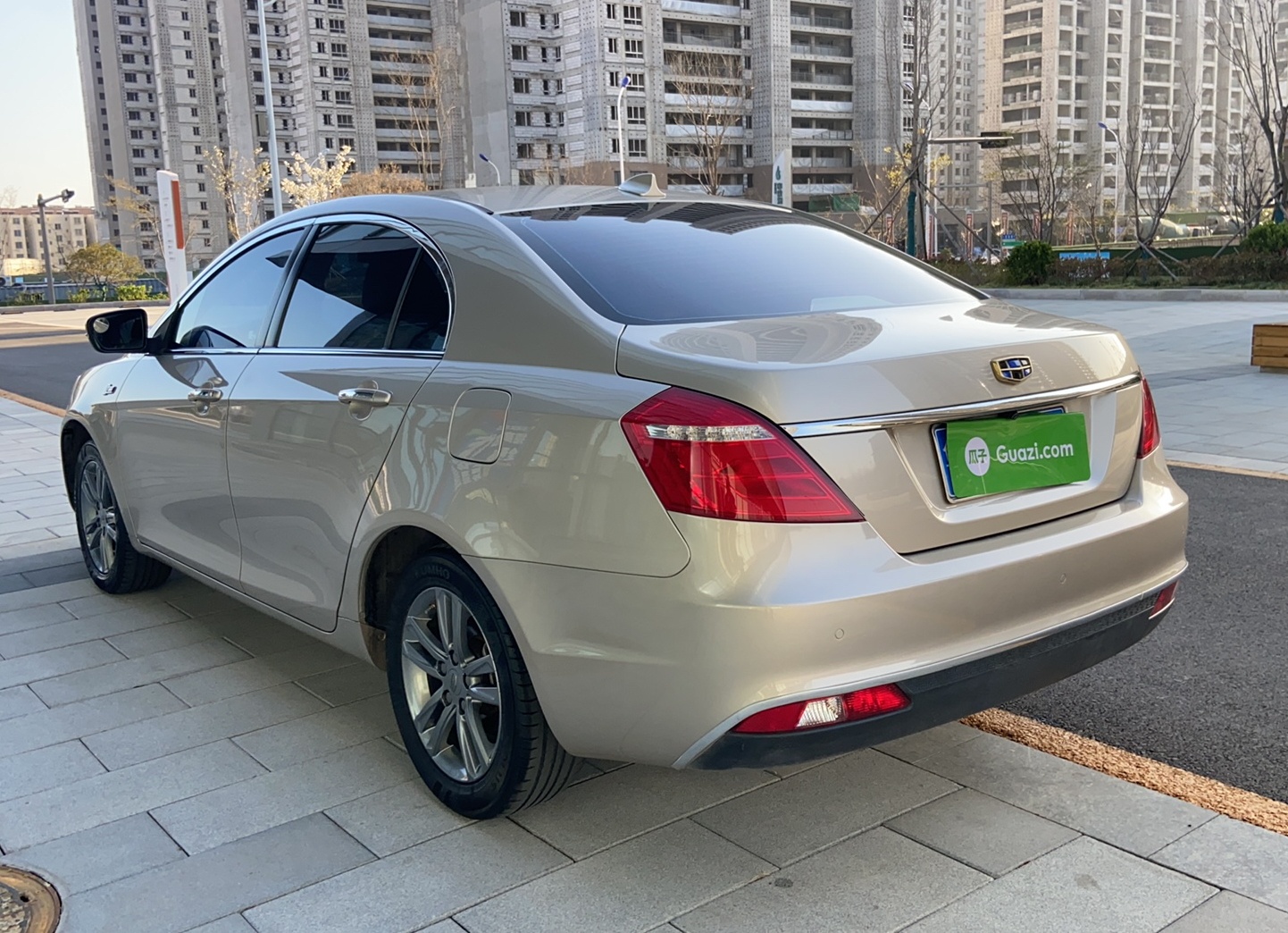 吉利汽车 帝豪 2017款 三厢百万款 1.5L 手动向上互联版