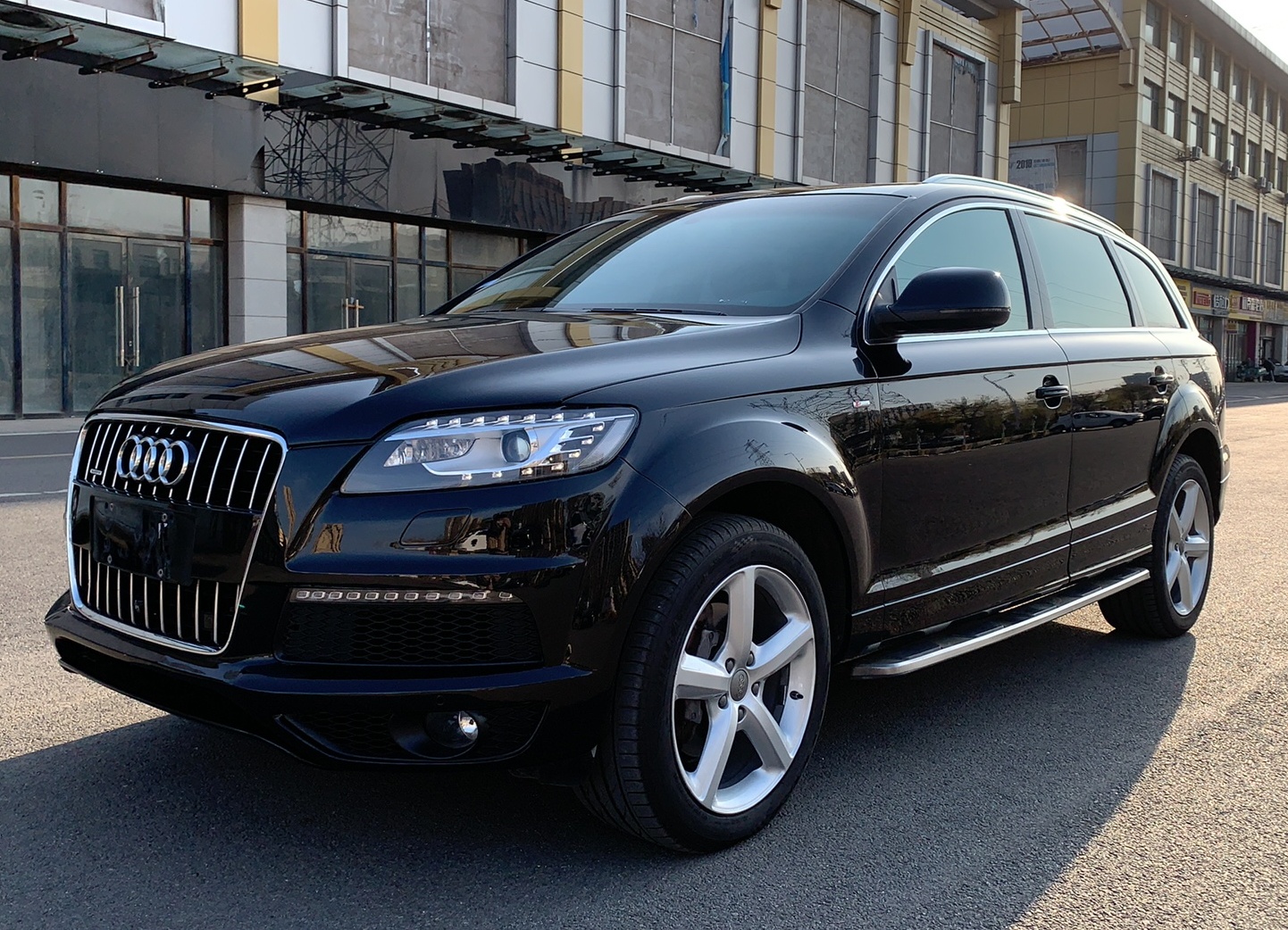 奥迪Q7 2015款 35 TFSI 运动型(进口)