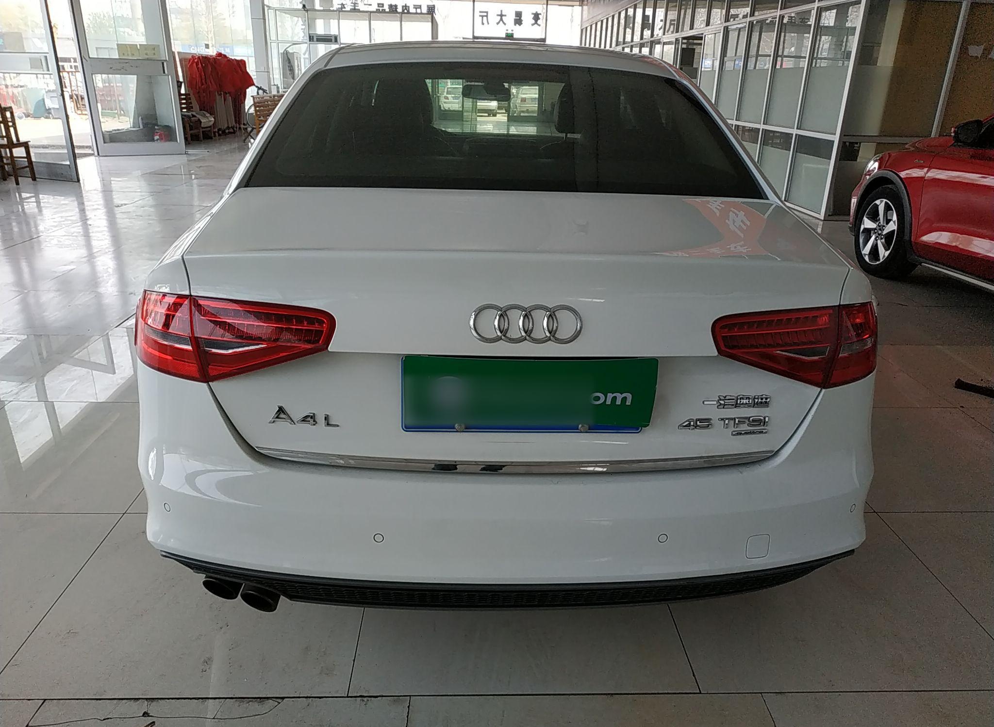 奥迪A4L 2015款 45 TFSI quattro个性运动型