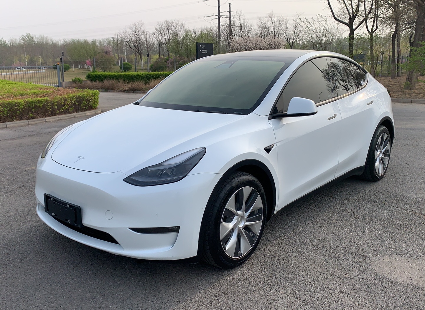 特斯拉 Model Y 2021款 长续航全轮驱动版 3D7