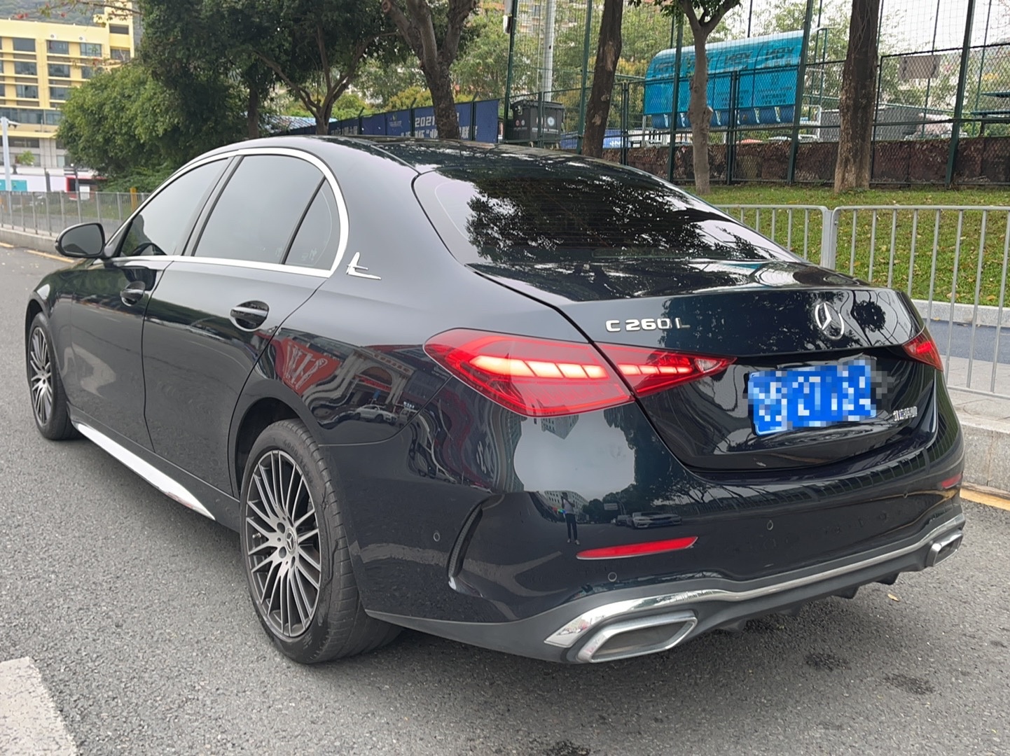 奔驰C级 2022款 C 260 L 运动版