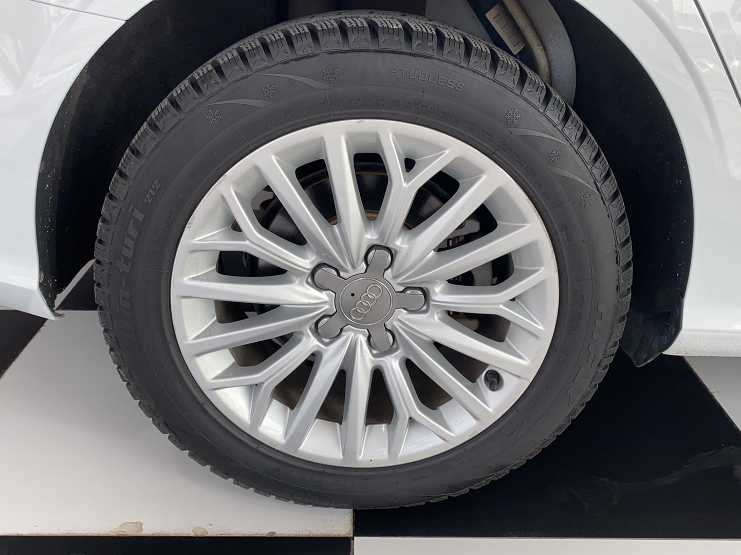 奥迪A3 2015款 Limousine 35 TFSI 百万纪念智领型