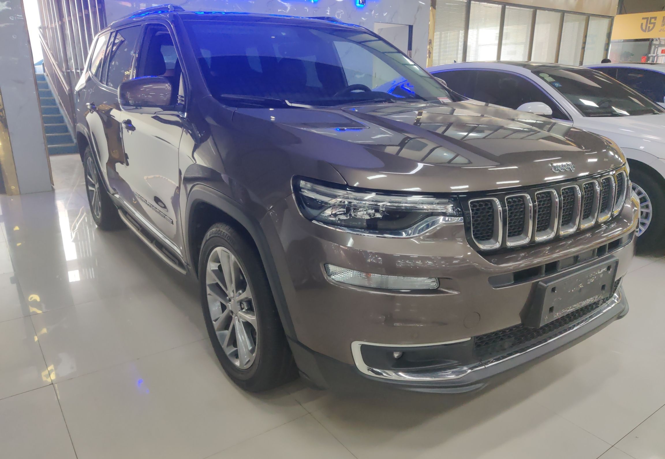 Jeep 大指挥官 2018款 2.0T 两驱进享版 国V