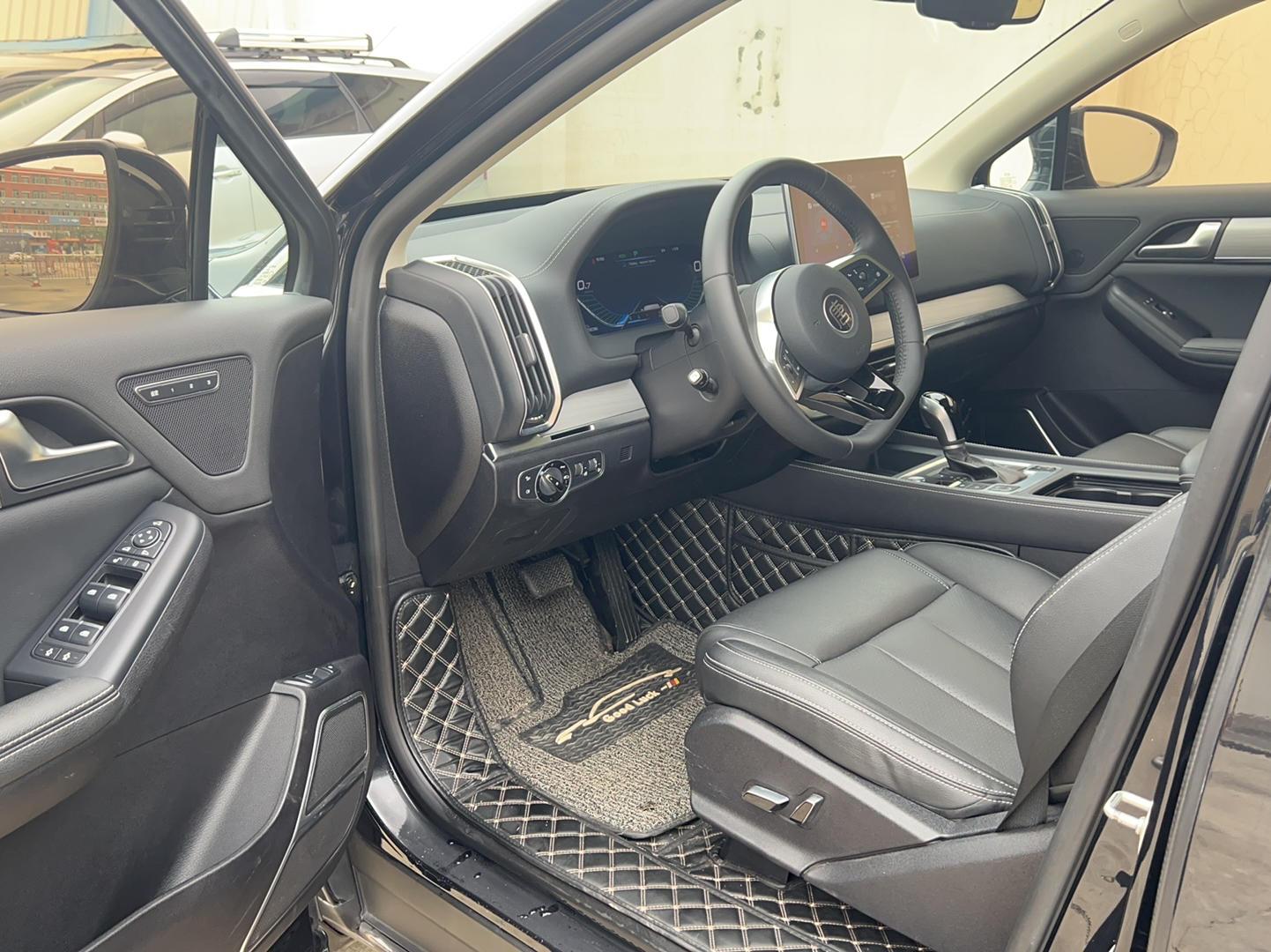 比亚迪 唐 2018款 2.0T 自动智联尊荣型 7座 国V