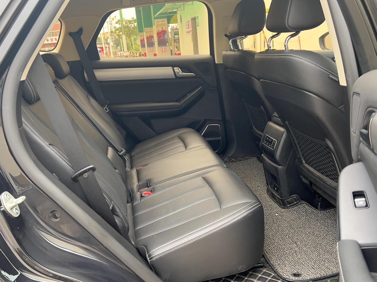 比亚迪 唐 2018款 2.0T 自动智联尊荣型 7座 国V