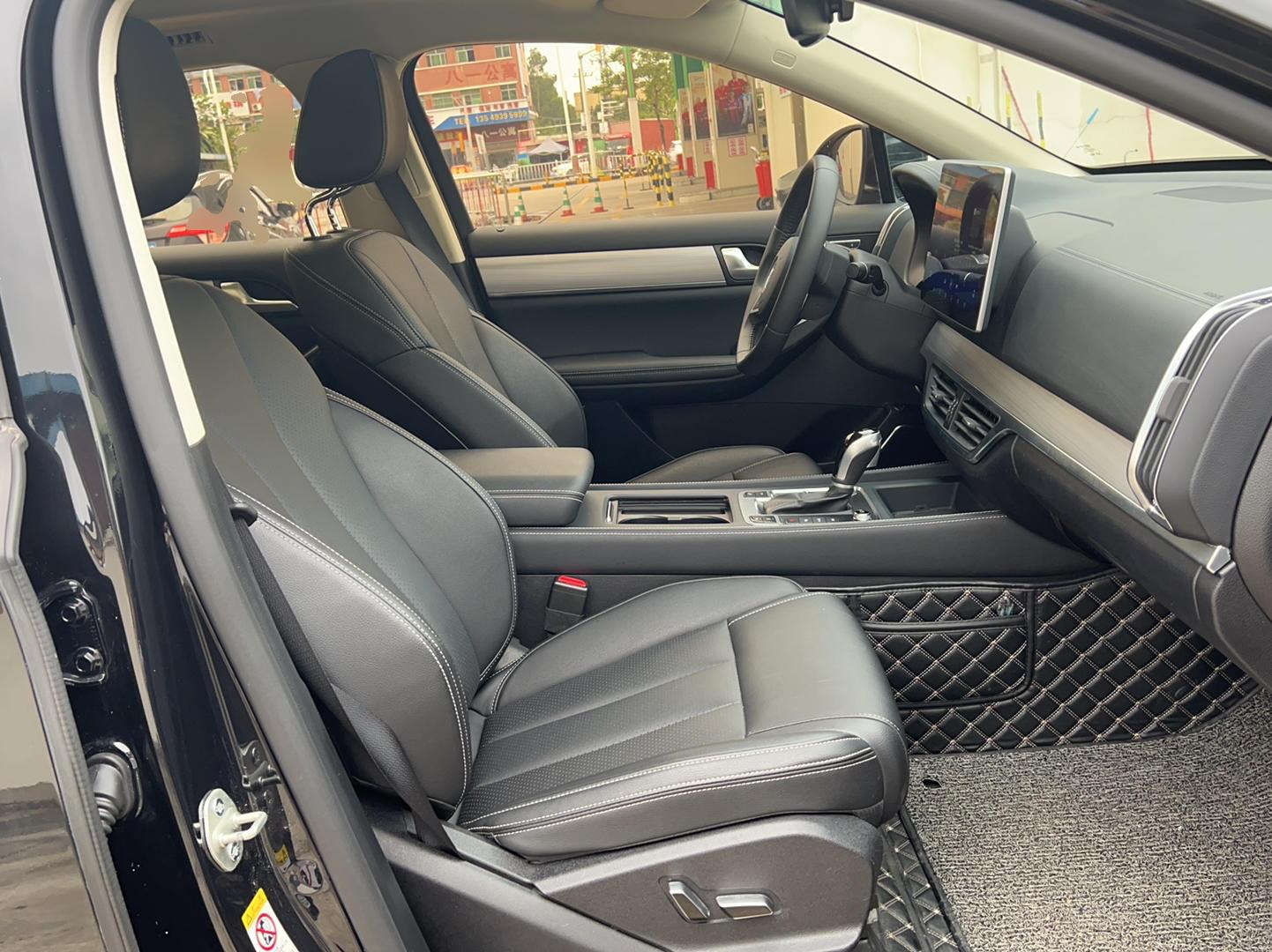 比亚迪 唐 2018款 2.0T 自动智联尊荣型 7座 国V