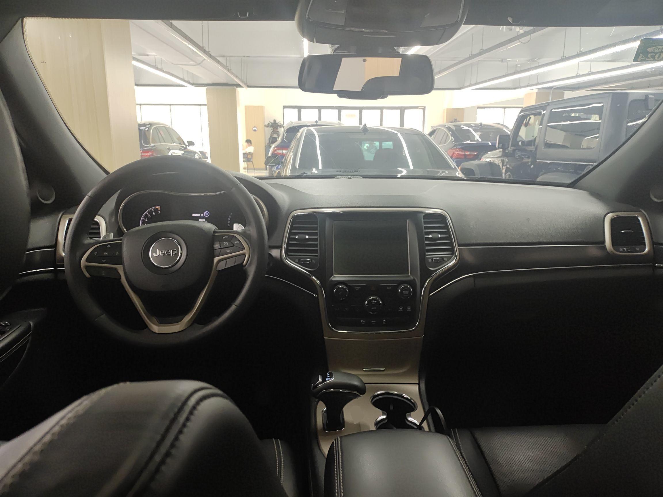 Jeep 大切诺基 2014款 3.6L 精英导航版(进口)