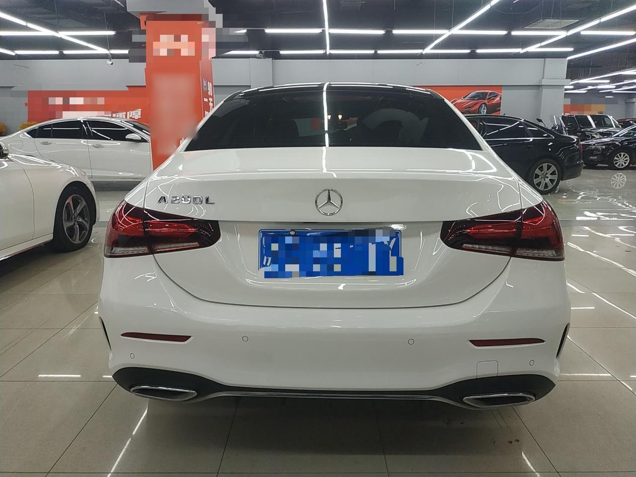 奔驰A级 2019款 A 200 L 运动轿车