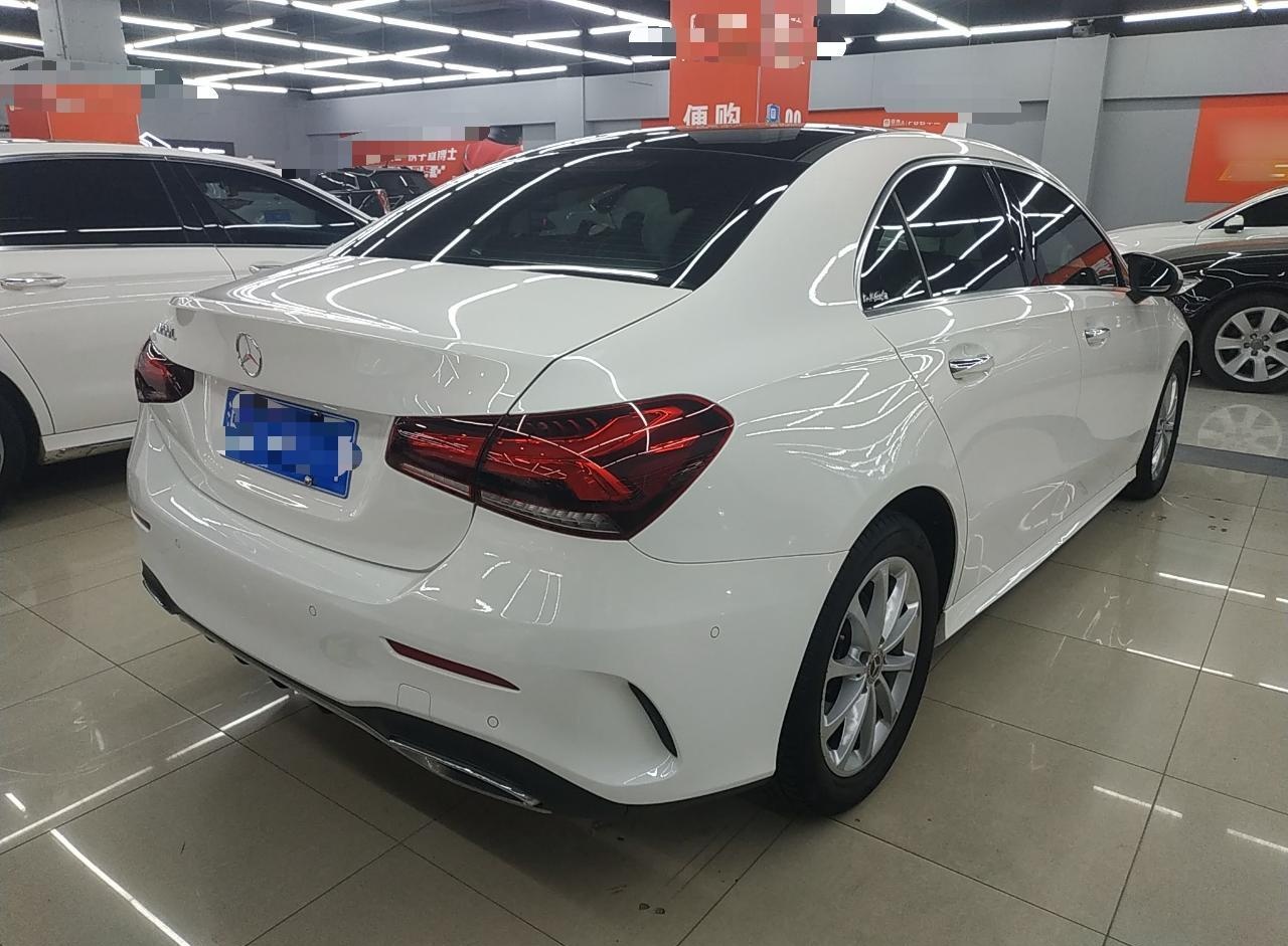 奔驰A级 2019款 A 200 L 运动轿车