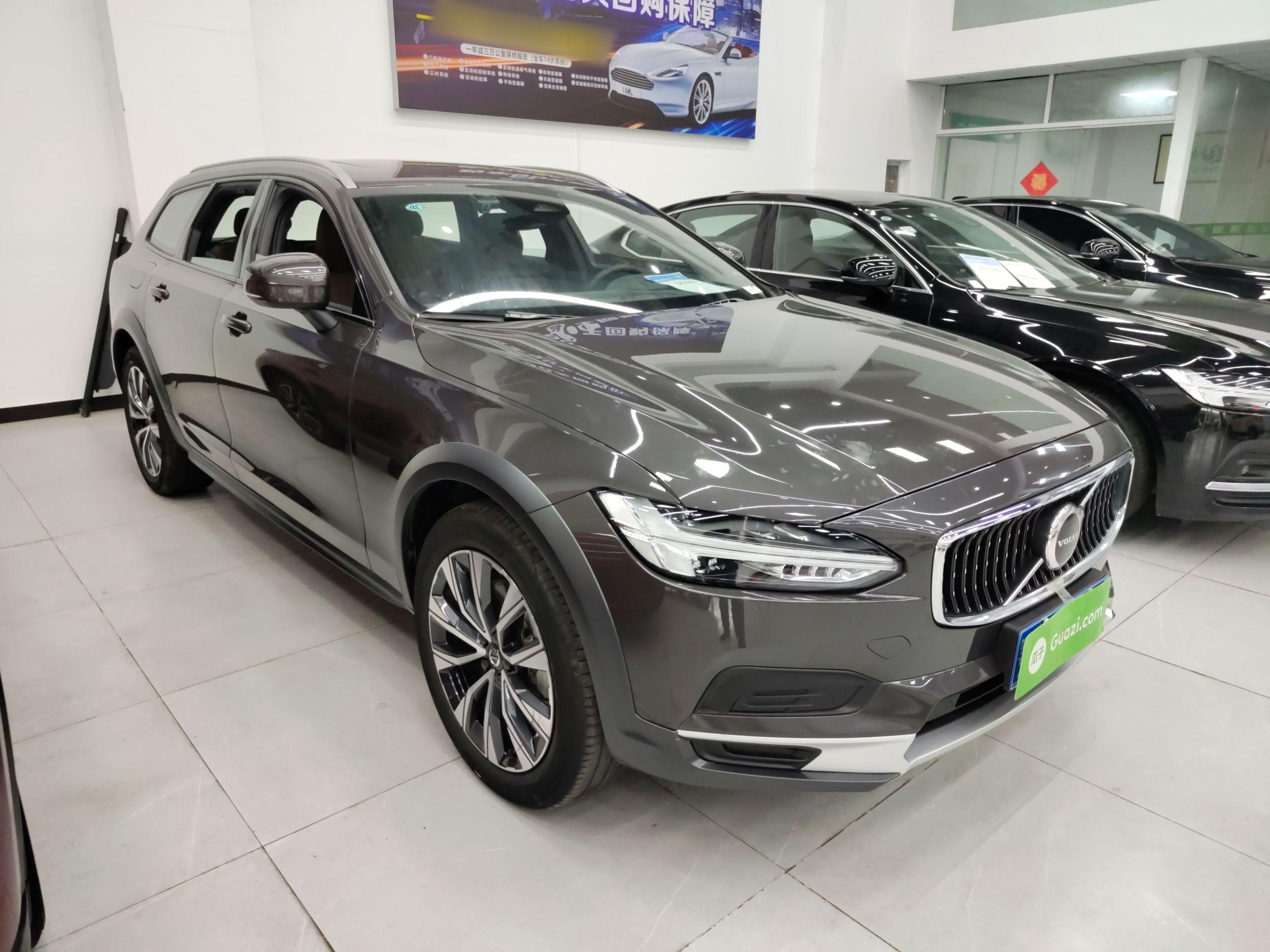 沃尔沃V90 2022款 Cross Country B5 AWD 智远版(进口)