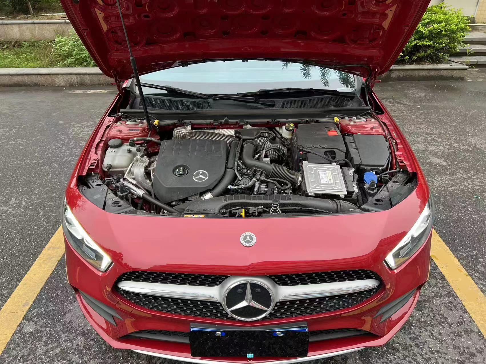 奔驰A级 2022款 改款 A 200 L 运动轿车时尚型