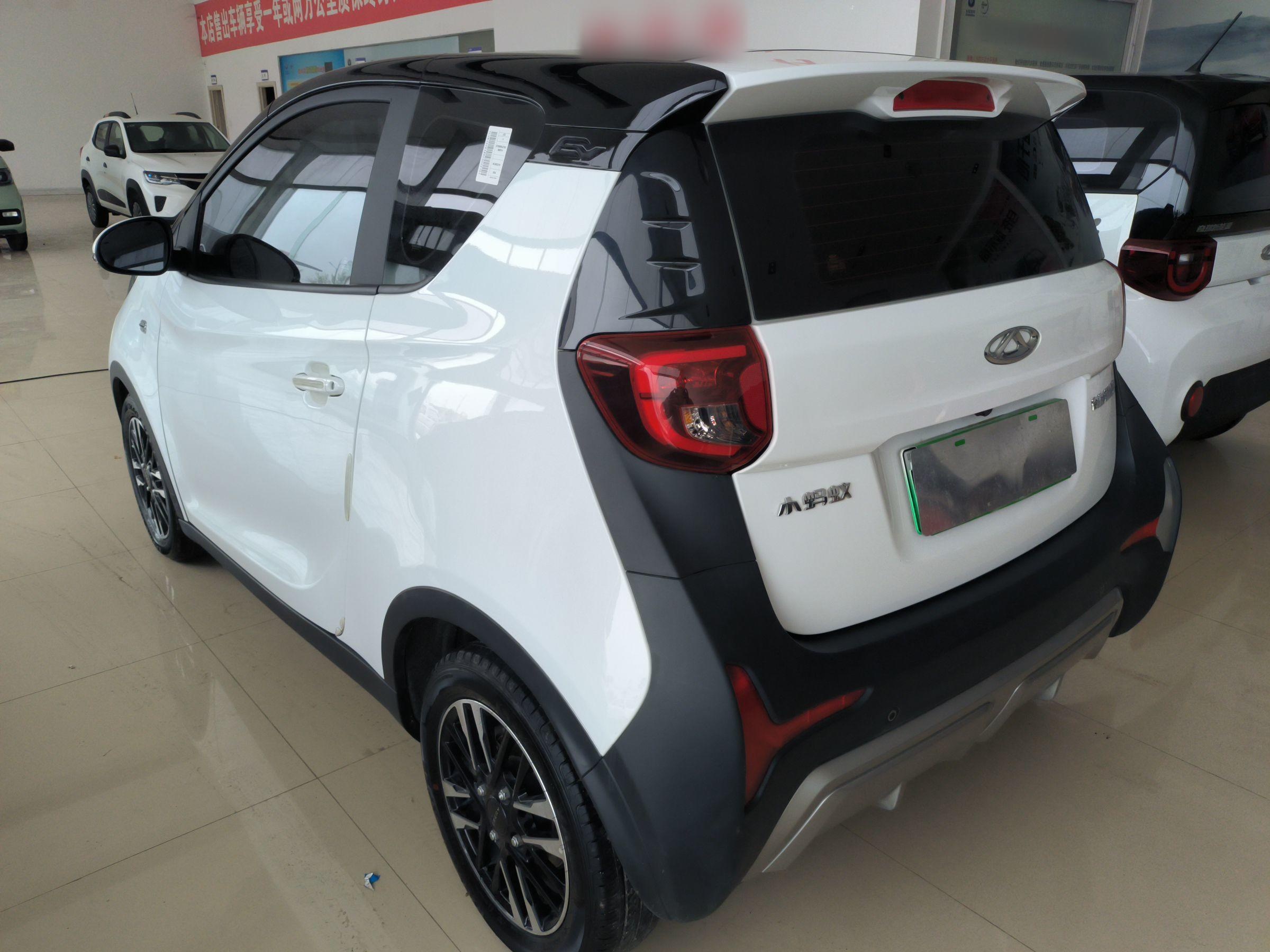 奇瑞 小蚂蚁 2022款 甜粉款 半糖版 三元锂 30kW 301km