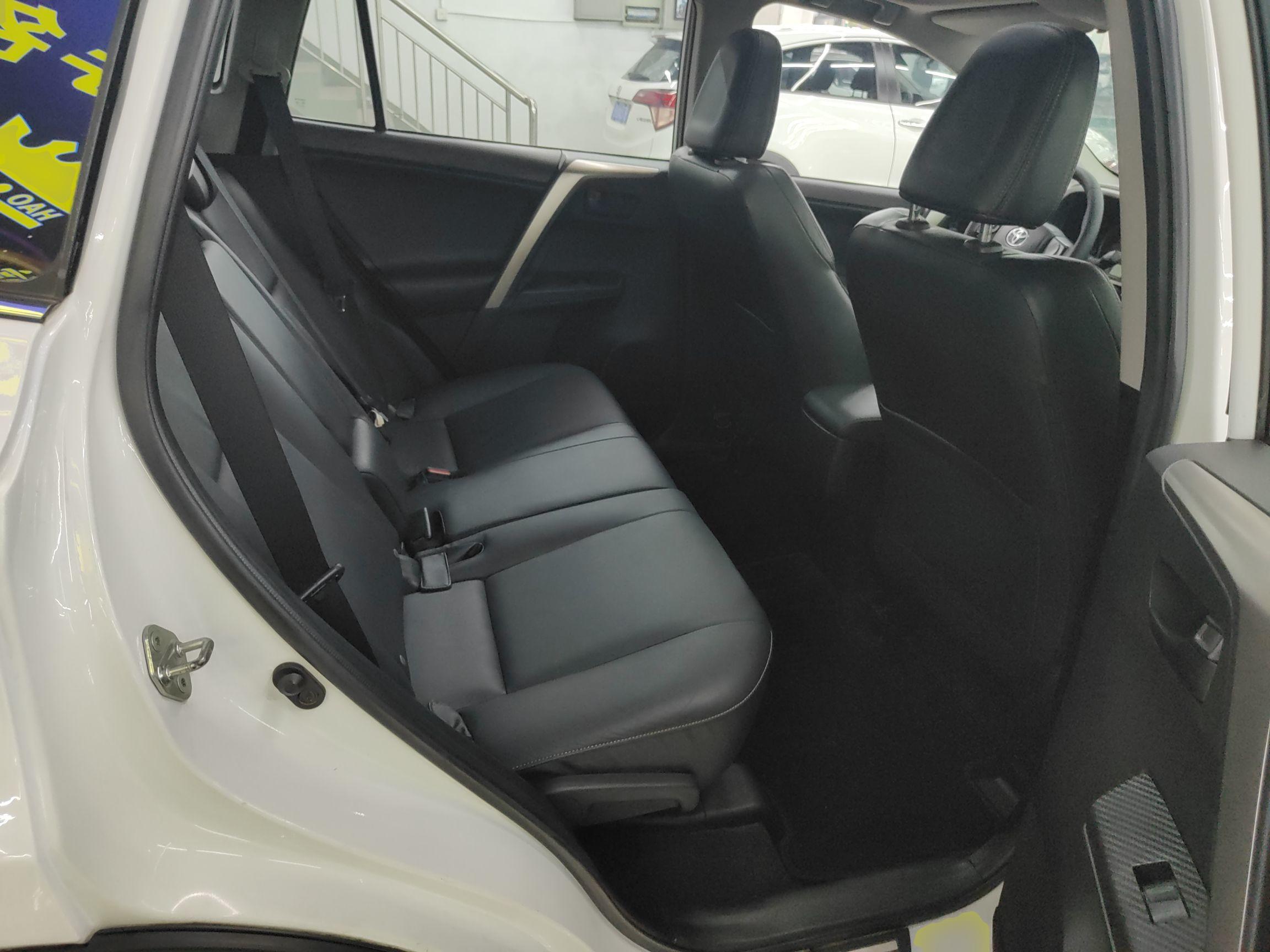 丰田 RAV4 2013款 2.5L 自动四驱精英版