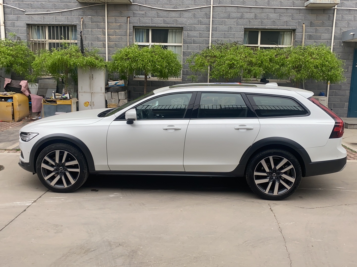 沃尔沃V90 2021款 Cross Country B5 AWD 智尊版(进口)