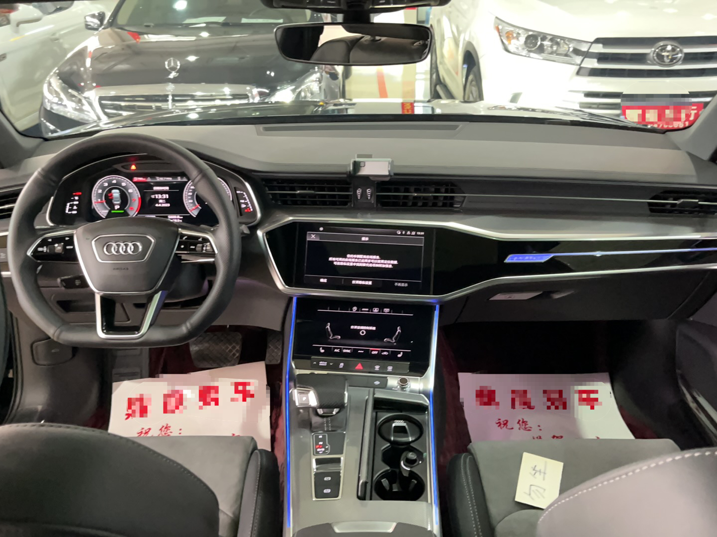 奥迪A6L 2021款 45 TFSI quattro 尊享动感型