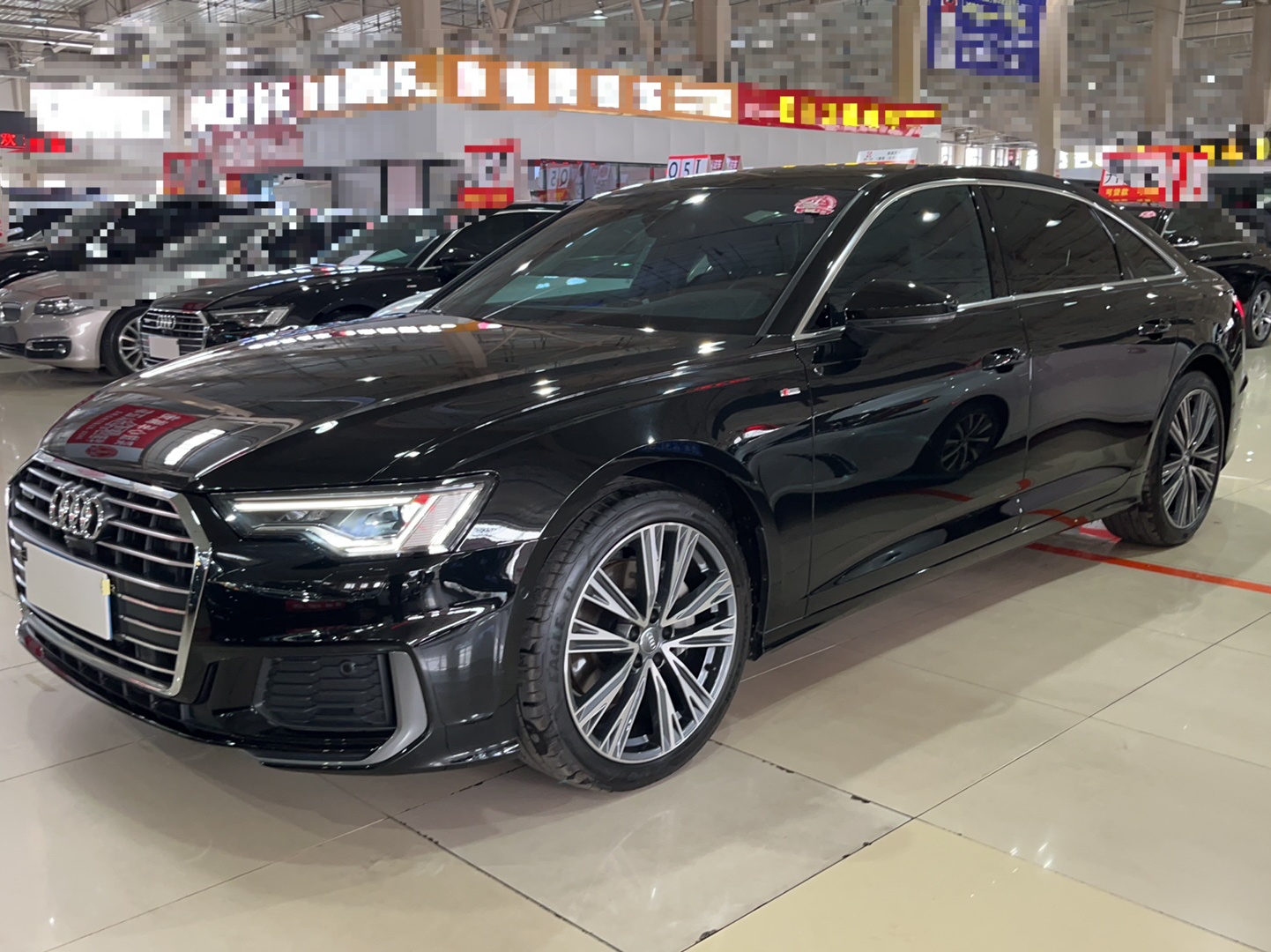 奥迪A6L 2021款 45 TFSI quattro 尊享动感型