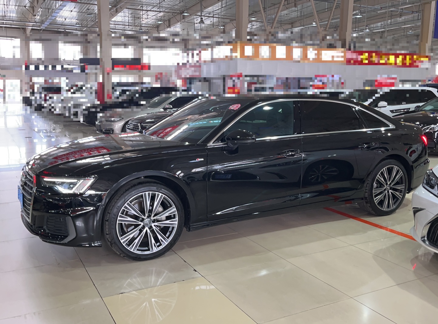 奥迪A6L 2021款 45 TFSI quattro 尊享动感型