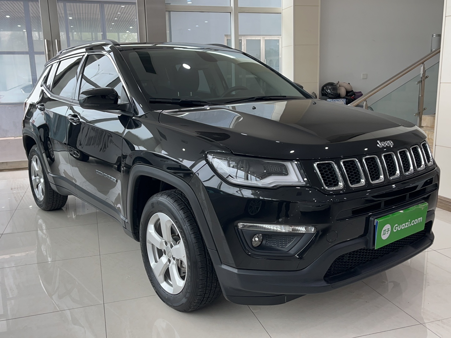 Jeep 指南者 2020款 220T 自动领先版