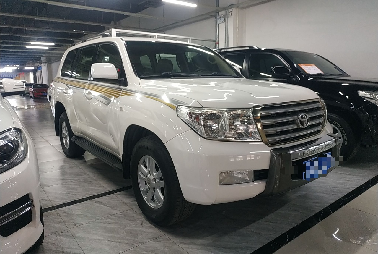 丰田 兰德酷路泽 2010款 4.0L 自动VX