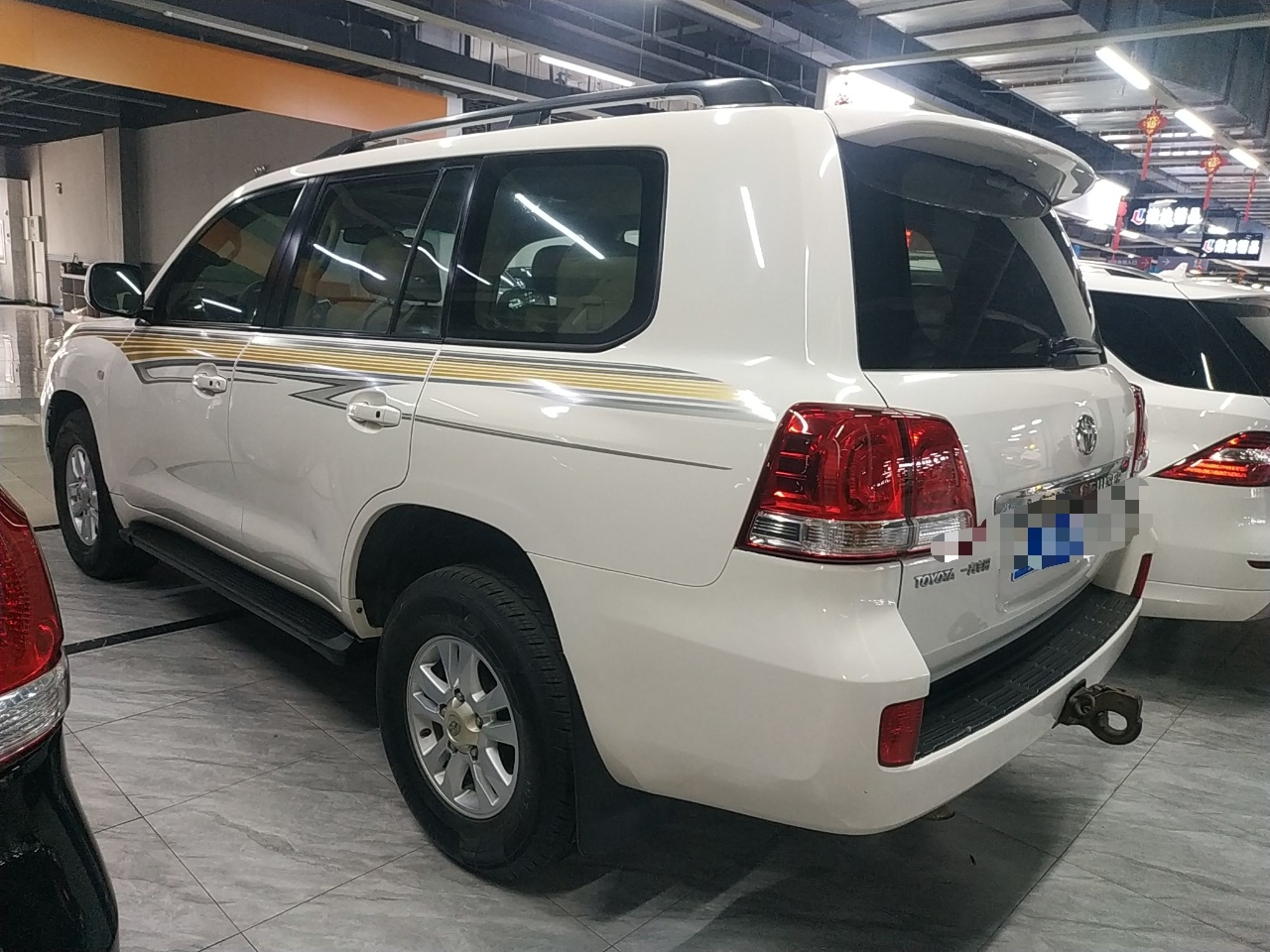 丰田 兰德酷路泽 2010款 4.0L 自动VX