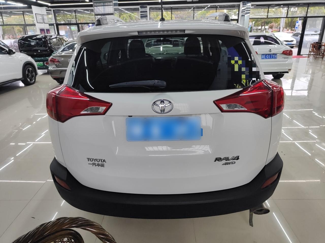 丰田 RAV4 2013款 2.5L 自动四驱精英版