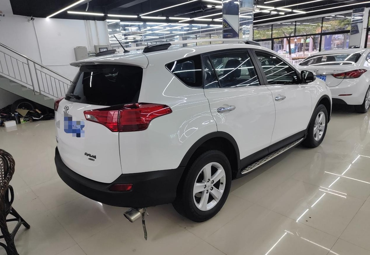 丰田 RAV4 2013款 2.5L 自动四驱精英版