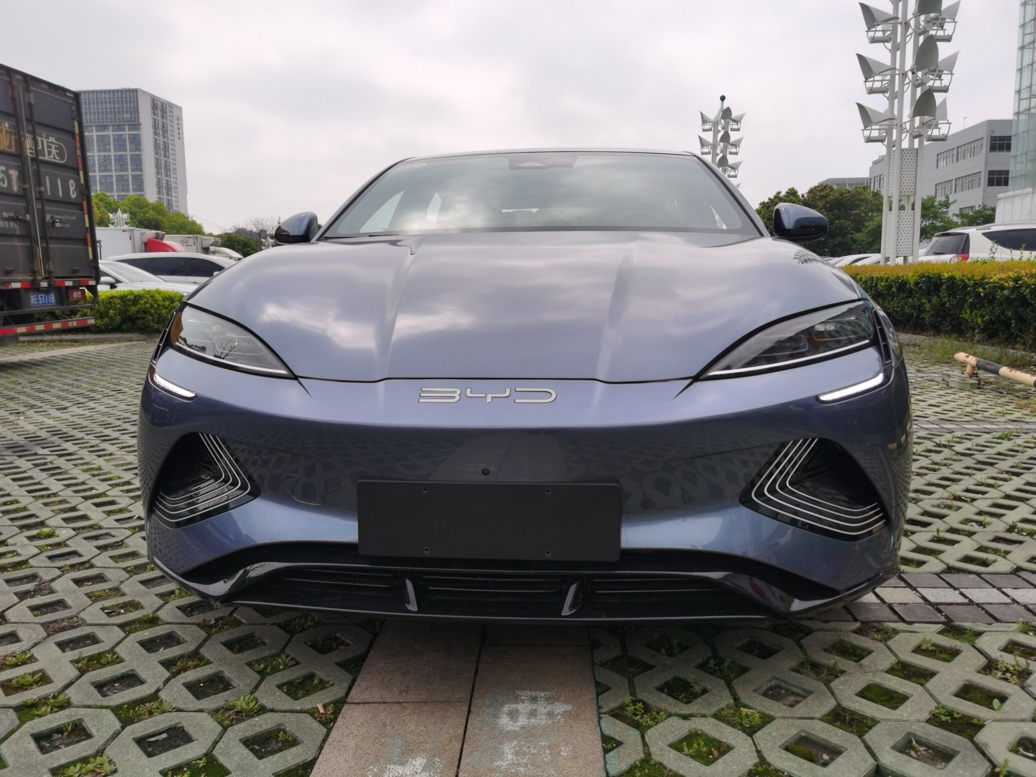 比亚迪 海豹 2022款 550km 标准续航后驱版尊贵型